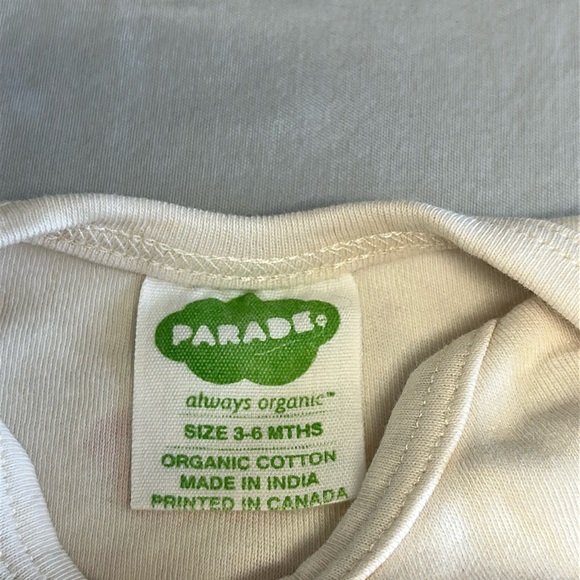 Parade - Canadian Organic cotton Cream Baby Onesie - Picture 2 of 6